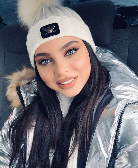 Azərbaycanın sosial şəbəkədə fenomen olan ən gözəl qızları - FOTOLAR