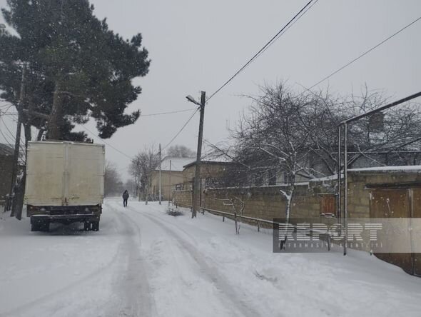 Qar bölgələrdə fəsadlara səbəb olub, işıqsız qalan ərazilər var - FOTO/VİDEO