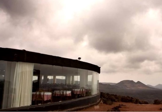 Vulkan üzərində nahar – dünyanın ən qəribə restoranından FOTOLAR