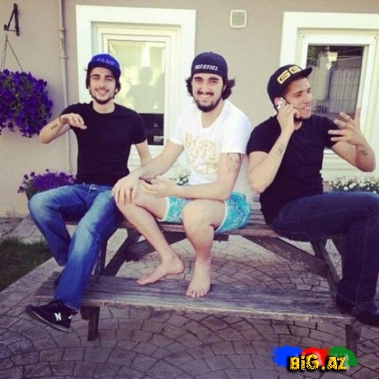 Ido, milli futbolçunun bacısı ilə birlikdə - FOTO