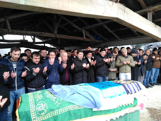 Diş ağrısı səbəbilə həkimə getdi, xərçəng olduğunu öyrəndi - Tələbənin acı həyatı - FOTOLAR