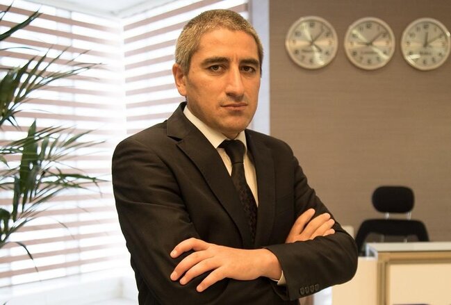 Azərbaycanda qızıla pul verməyə dəyərmi?