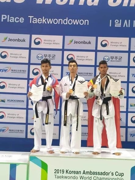 Üç idmançımız "Koreya səfiri Kuboku"nda medal qazandı - FOTO
