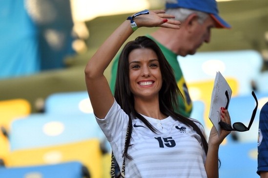 Futbolçuların həyat yoldaşları və sevgililəri