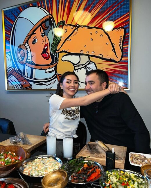 Safura həyat yoldaşı ilə SEVGİLİLƏR GÜNÜNÜ BELƏ QEYD ETDİ - FOTO