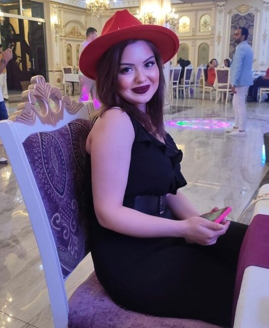 Müğənni Mina Hüseyn görünüşü ilə DİQQƏT ÇƏKDİ - FOTO