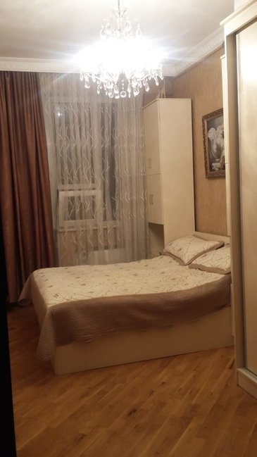 Təcili Badamdar qəsəbəsində mənzil satılır!