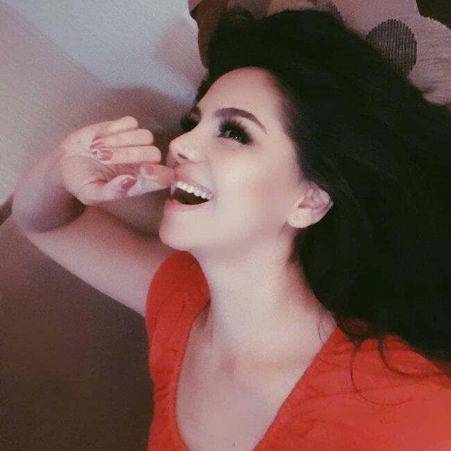 Boşanan Sevda uşaqlarını yatırdıqdan sonra GECƏ BU FOTOLARI ÇƏKDİ