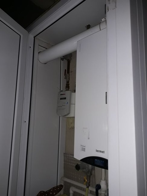 Təcili Badamdar qəsəbəsində mənzil satılır!