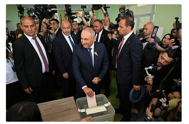 Ermənistan parlamentinə üç siyasi qüvvə daxil oldu