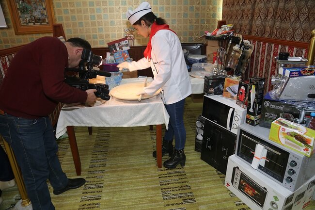 833 məcburi köçkün gəncə şəxsi biznesini qurmaq üçün avadanlıqlar təqdim edilib - FOTO