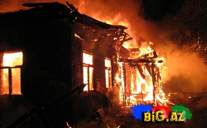 Bakıda ev yandı 2 yaşlı uşaq yanaraq öldü - VİDEO