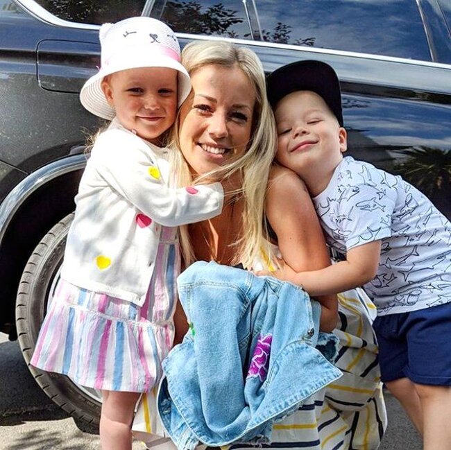 Bu bacı və qardaş YouTube-dan milyonlar qazanır - FOTOLAR