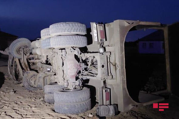 Azərbaycanda dəhşətli QƏZA: Yük maşınları toqquşdu, ölənlər var - TƏFƏRRÜAT - YENİLƏNİB + FOTO