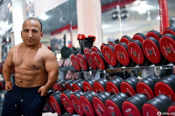 Pərvin Məmmədov: Özüm də bəstəboy görəndə deyirəm ki, bunun boyuna bax - FOTOLAR