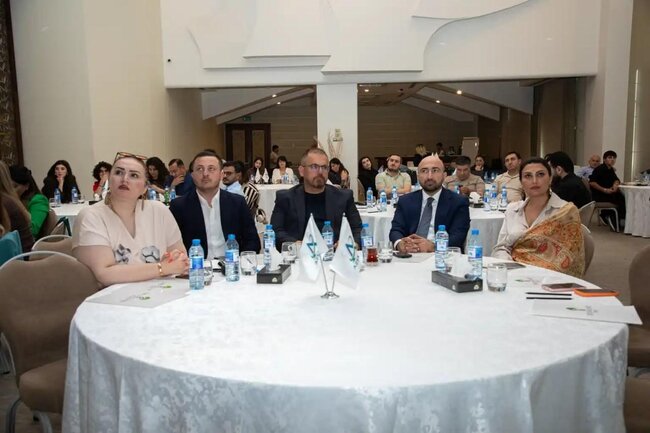 "Azərsun Holdinq" "Süni intellekt dövründə effektiv sayt idarəetməsi" mövzusunda təlim keçirib
