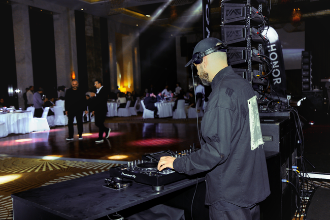 HONOR brendinin 5 illiyi və inkişaf strategiyası təqdim olundu