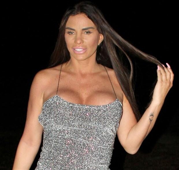 Restorana getdi, kameralara "hədəf" oldu - FOTO