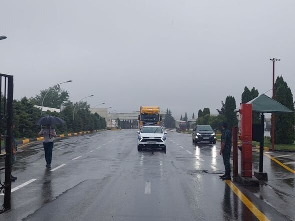 Rusiyadan Xankəndiyə göndərilmiş 1 tır ərzaq yükü Azərbaycan ərazisinə daxil olub - FOTO