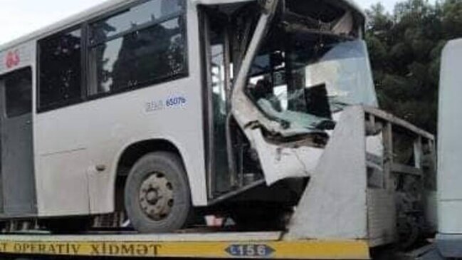 Bakıda dəhşətli avtobus qəzası - FOTO