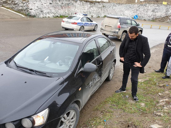 ATV-nin tanınmış aparıcısı avtomobil qəzasına düşdü - FOTO