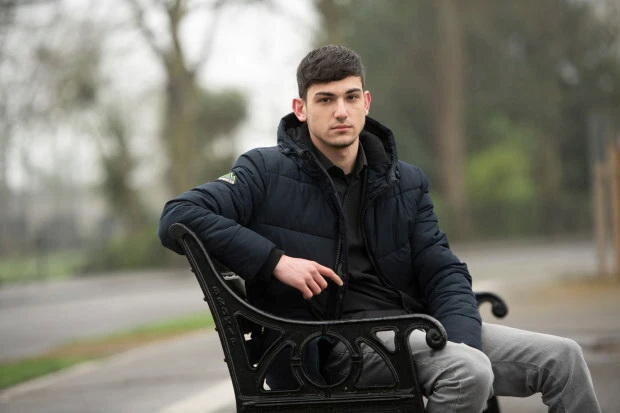 13 yaşlı oğlandan hamilə qalan evli qadının WhatsApp mesajları üzə çıxdı, tutuldu - FOTO