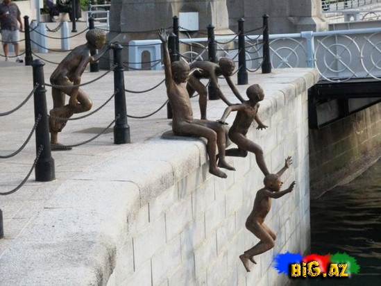 Dünyanın ən qeyri-adi heykəlləri - FOTO