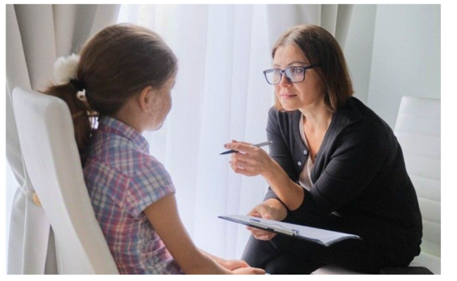 Psixoloji işsiz təhsil: Azərbaycan məktəblərində böhran