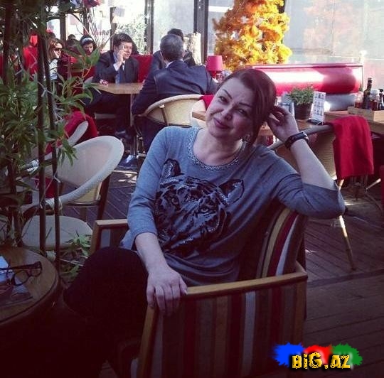 Firəngiz Mütəllimova və bacısı İstanbulda – FOTO