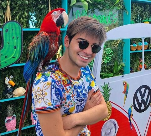 Murad Qulubəylinin dostları ilə əyləncəli anları - VİDEO