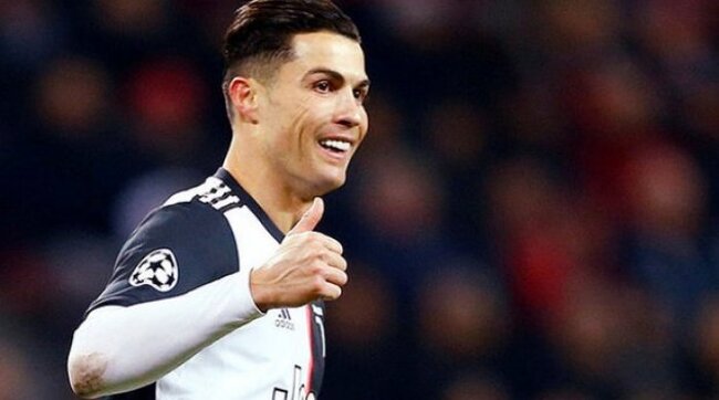 Ronaldo "Yuventus"da yeni rekorda imza atıb