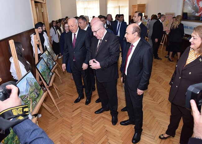 Sumqayıt Dövlət Universitetində "Sumqayıtlı gənc elçilər: Qərbi Azərbaycana qayıdış"mövzusunda konfrans keçirilib