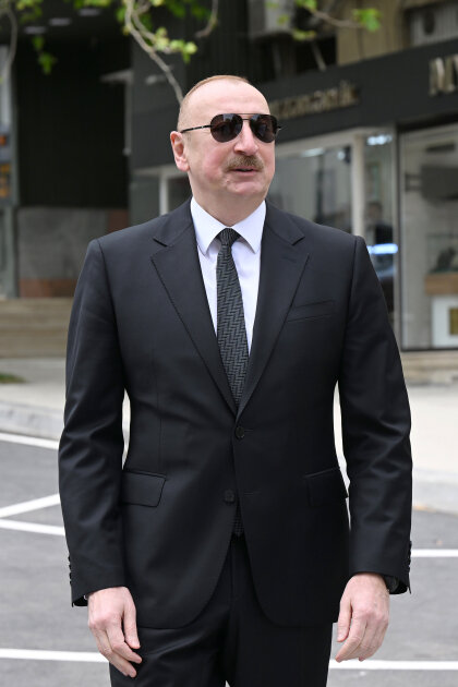 Prezidentlə ailəsi İslam Səfərli küçəsinin açılışında