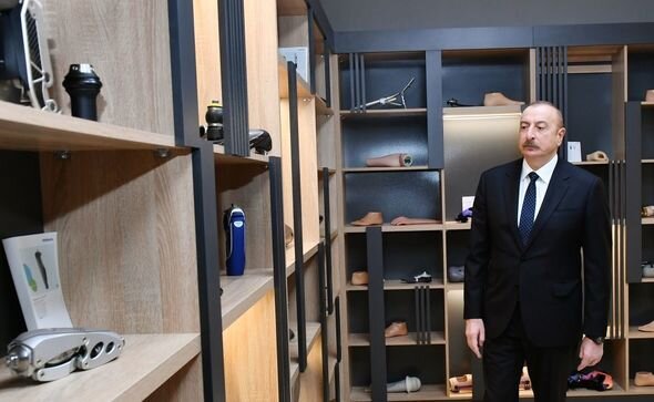 İlham Əliyev Bakıda 5 saylı DOST Mərkəzinin açılışında iştirak etdi - FOTO