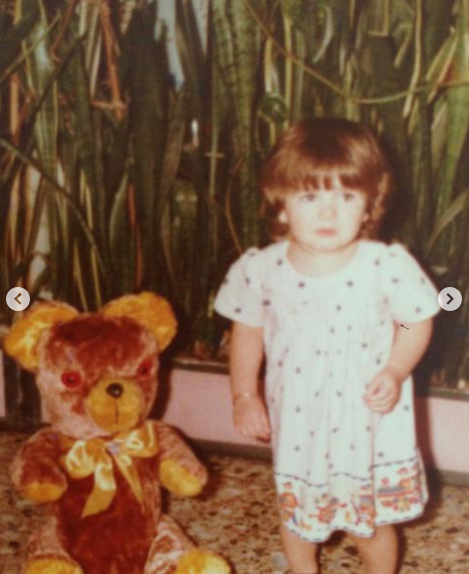 Nataliya Oreyro uşaqlıq FOTOLARINI paylaşdı