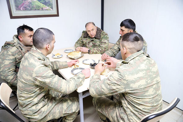 Kərim Vəliyev ehtimal olunan təxribatların qarşısının alınması üçün tapşırıqlar verib - FOTO