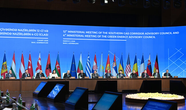 Prezident Bakı Konqres Mərkəzində iclasda iştirak etdi - Video - Fotolar - Yenilənib