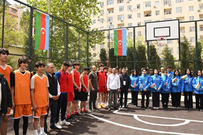 Paytaxtın abad məhəllələrində basketbol yarışları başa çatıb