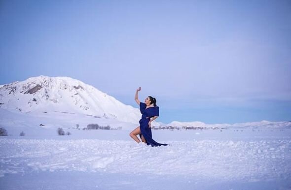 Türkiyə gözəli fotosessiya üçün GÖRÜN NƏ ETDİ - FOTO