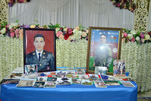 Müdafiə Nazirliyinin rəhbər heyəti şəhidlərimizin dəfn və yas mərasimlərində iştirak edib - FOTO