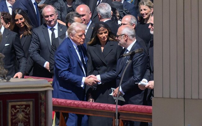 Estoniya prezidenti Trampdan Ukrayna ilə bağlı xahiş edib