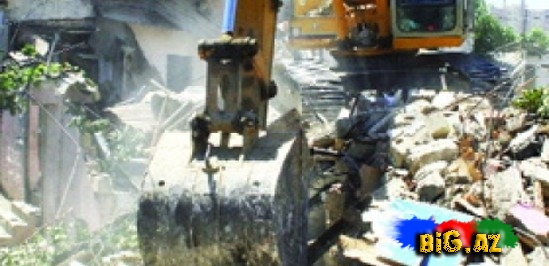 Bakıda böyük söküntü başladı