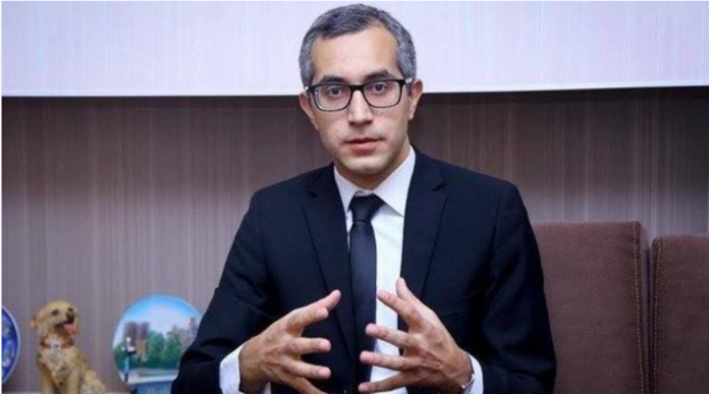 Təhsil eksperti xəbərdarlıq edir: Dərsliklər şagirdin inkişafına uyğun deyil