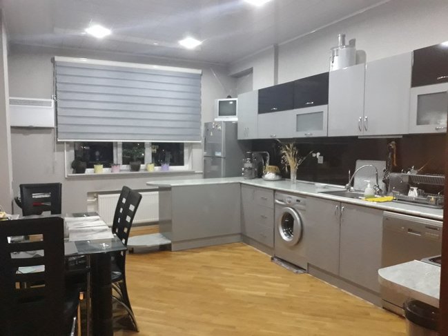 Təcili Badamdar qəsəbəsində mənzil satılır!