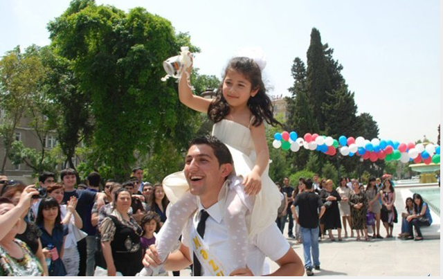 "Son zəng" sadə və milli ruhda keçirilsin: Sosial bərabərlik üçün çağırış