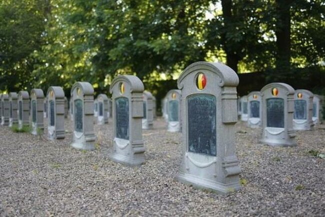 Təcavüzə məruz qalan 14 yaşlı qız intihar etdi - Görüntüləri internetdə yayılmışdı - FOTO