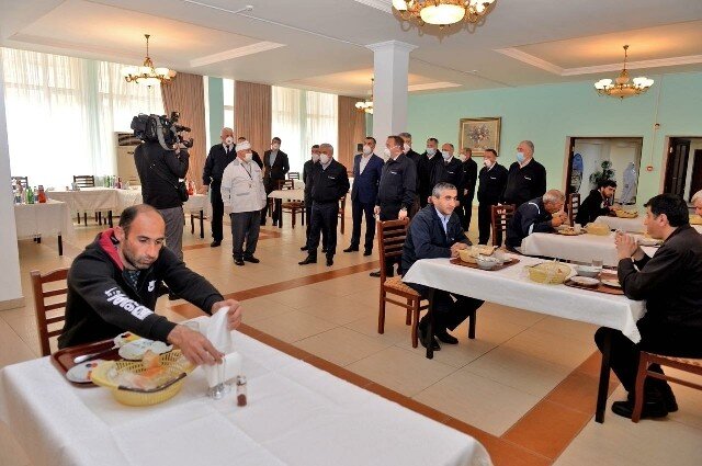 SOCAR-ın "Azneft"İB-nin baş direktoru: Dənizə gedən işçilər həkim yoxlamalarından keçəcəklər - MÜSAHİBƏ