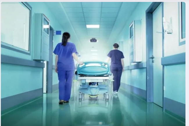 Azərbaycanda xəstəxanada tibb bacıları arasında DAVA