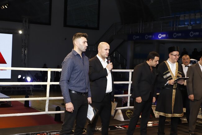 Bakıda UBO-nun Dünya kəməri uğrunda döyüş keçirilib