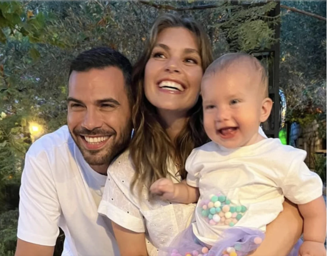 Aslı Enver qızı Elayın son fotosunu paylaşdı